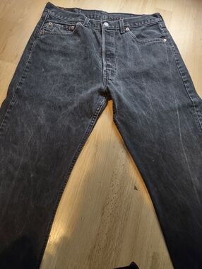 Levi's Men's Black Washed Straight-Leg Jeans